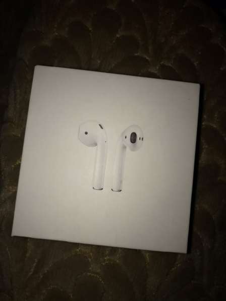 AirPods 2 поколения