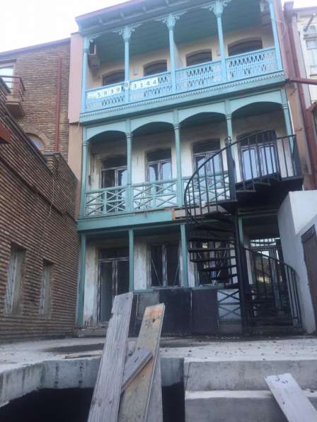 Продаётся собственный дом в старом Тбилиси в 