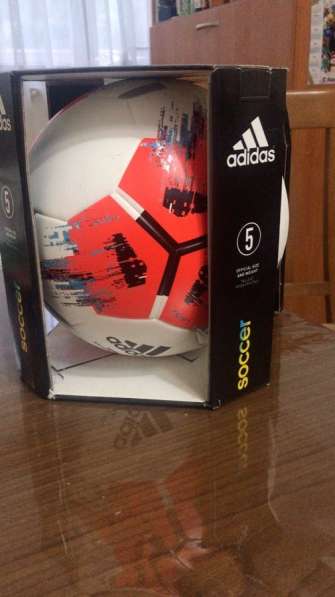 Футбольный полупрофессиональный мяч Adidas в Сочи