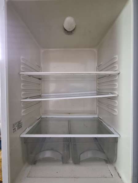 Продается холодильник Atlant в рабочем состоянии в фото 4