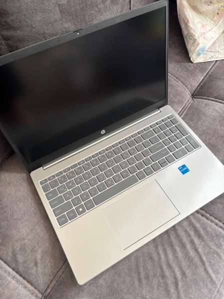 Ноутбук в идеальном состоянии в 