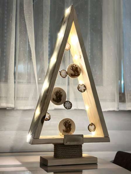 Елка из дерева в Краснодаре