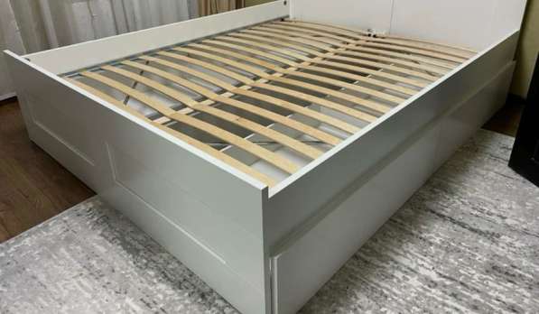 Кровать двухспальная ИКЕА в Москве фото 3