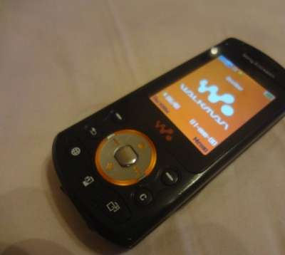 сотовый телефон Sony-Ericsson W900i