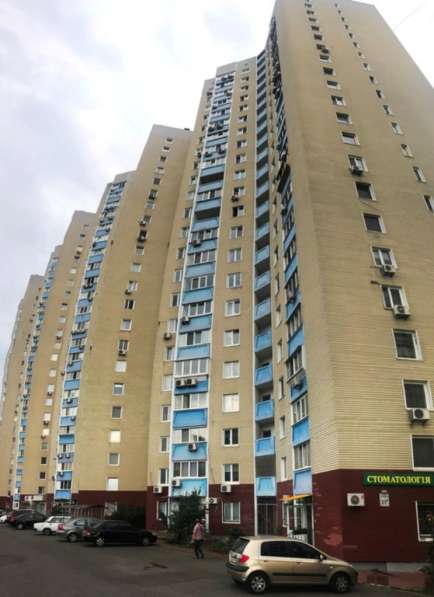 Продам 2-кв.64 кв.м.Виноградарь.Правды,31а,дом 2008 г.Ремонт в 