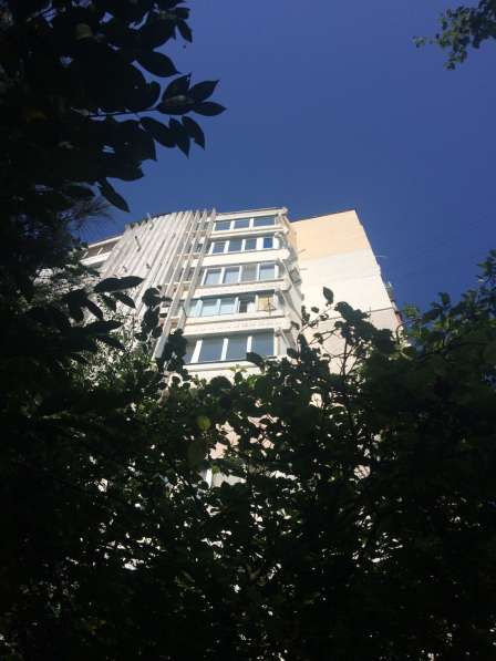 Продаётся 2-х комнатная квартира с панорамным видом на Ялту.