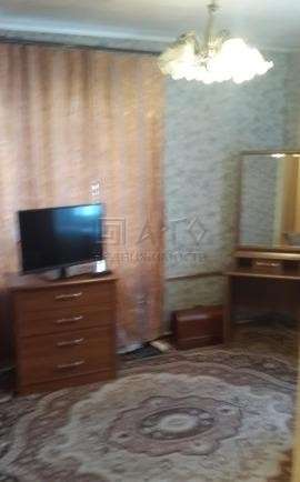 Сдам однокомнатную квартиру в Санкт-Петербурге. Жилая площадь 38 кв.м. Этаж 2. 