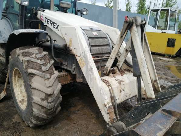 Продам экскаватор погрузчик Terex 970,2011г/в, Англия в Самаре фото 3