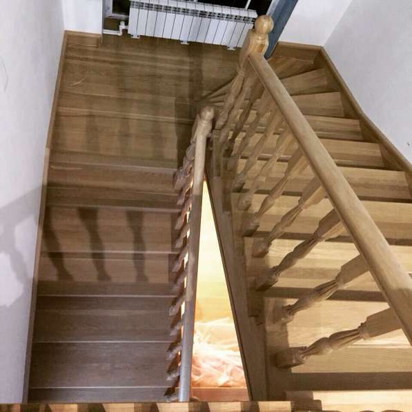 Деревянные лестницы из Бука, Ясеня, Дуба