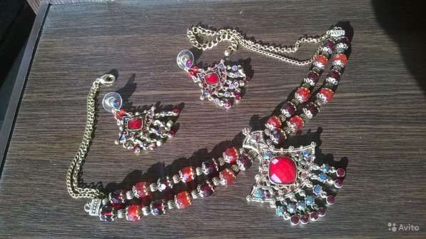Очень шикарный набор из ожерелья и сережек в Краснодаре фото 3
