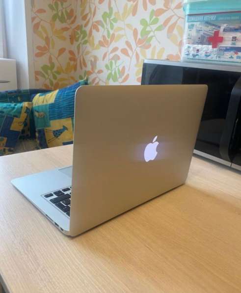 Apple MacBook Air 13 2017 в Москве фото 4