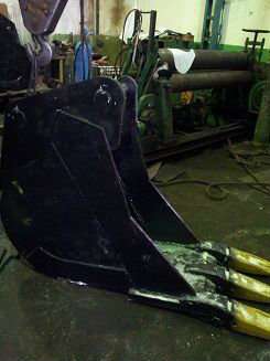 Задний ковш Hidromek 102B в Санкт-Петербурге фото 3