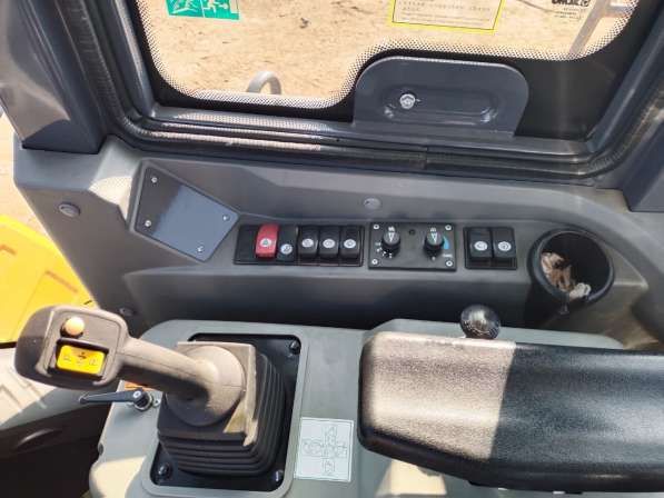 Фронтальный погрузчик XCMG ZL60GV в Дудинке фото 19