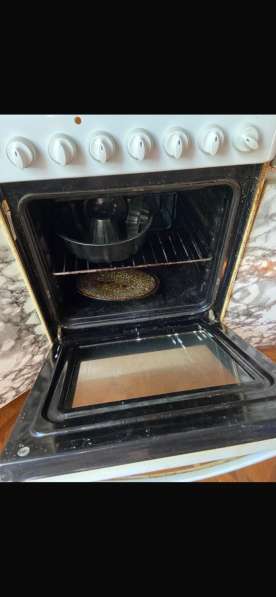 Продам газовую плиту в Москве