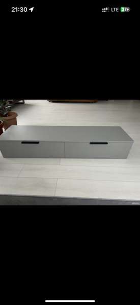 Подвесная тумба под телевизор