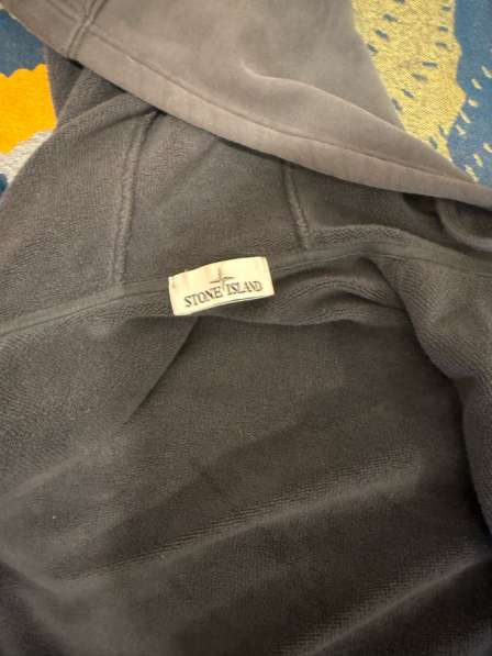 Кофта stone island в Москве