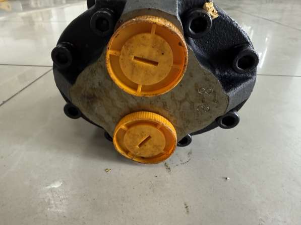 Насос подъема кузова Shaanxi CB-DF-1W80R-A1 в Благовещенске фото 4