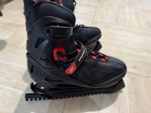 Продам коньки