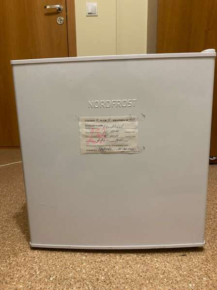 Продаю мини-холодильник в Санкт-Петербурге