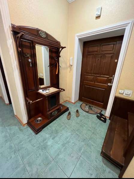 Двухуровневая 260 м. 3 комнаты в фото 3