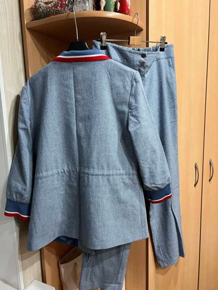 Женский брючный костюм в Благовещенске