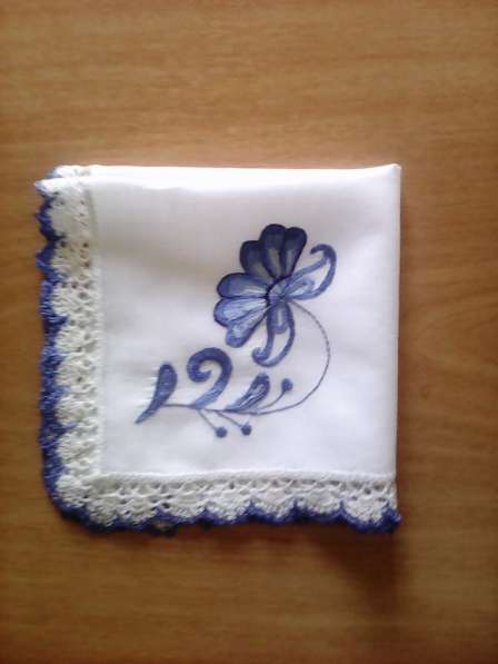 Платочки вышитые в Москве фото 14