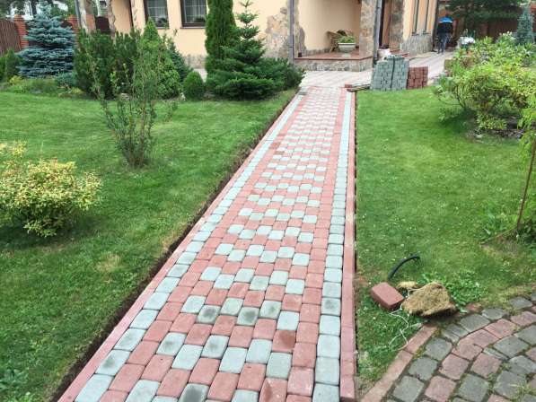 Укладка тротуарной плитки в фото 6