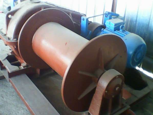 Лебедка маневровая электрическая г/п 10 тонн ЛМ-10 с тросом в фото 3