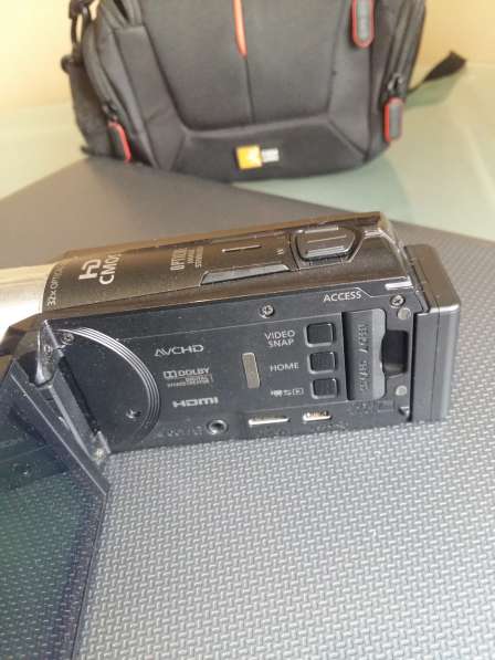 Камера Canon Legria HF R306 в фото 11