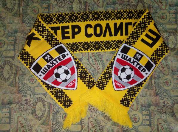 Шарфы. Футбол в Москве фото 3