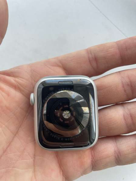 Apple Watch Series 4 в Анапе фото 3