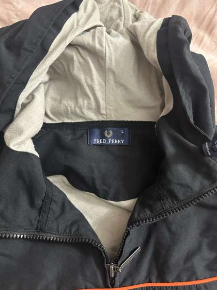Ветровка Fred Perry в Москве