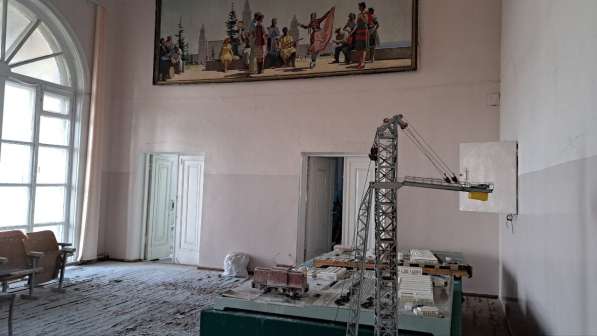 Дворец культуры 3750 м. кв, Зугрес в фото 4