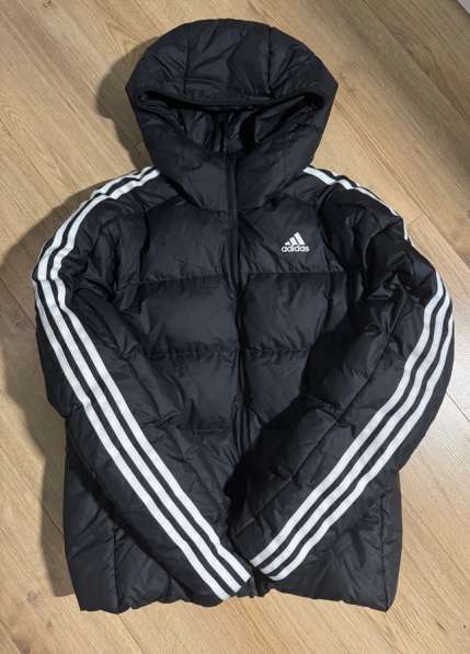 Adidas пуховик