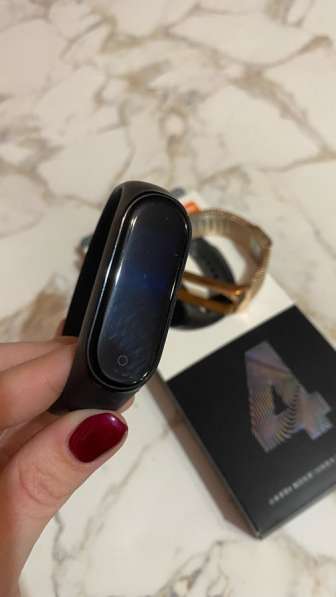 Часы mi band 4