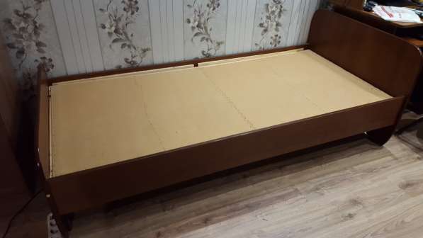 Односпальная кровать без матраца в Москве фото 3