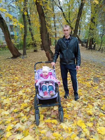 Продам коляску в хорошем состоянии и детские вещи недорого в Воронеже