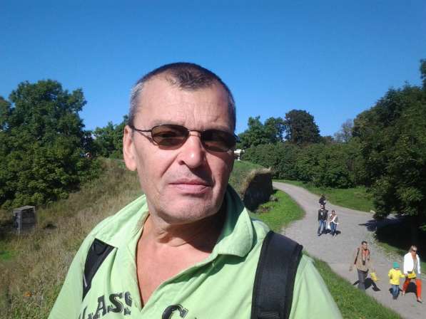 Sergej, 62 года, хочет познакомиться