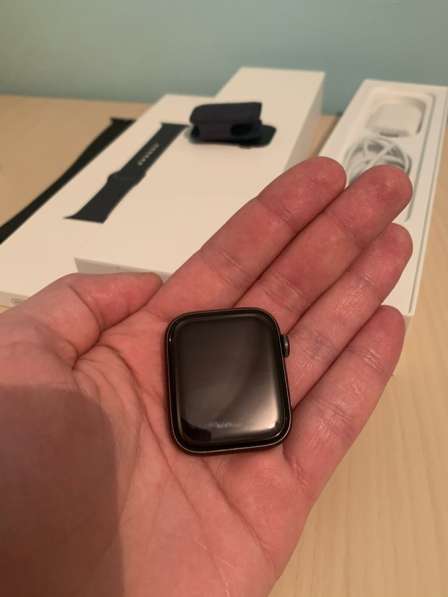 Apple Watch S5, 44mm, Space Gray в Москве