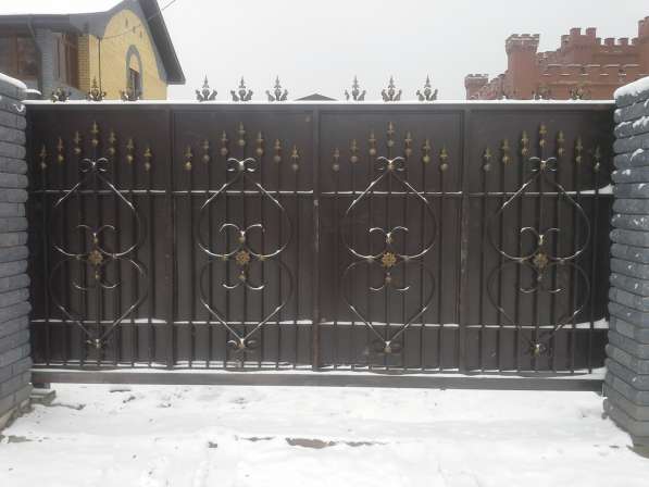 Ворота с элементами художественой ковки в Нижнем Новгороде