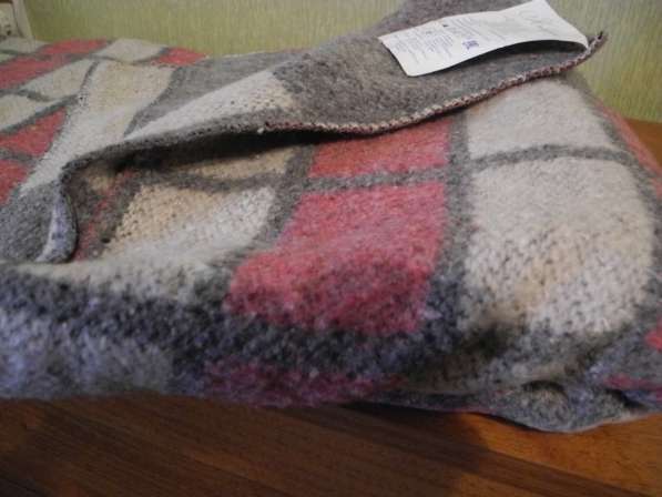 Одеяло, новое, полушерстяное, VLADI, 140 х 205 см, 990 руб
