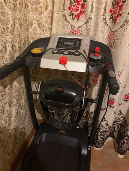 Продам беговую дорожку в фото 3
