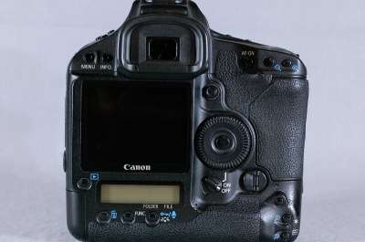Профессиональный фотоаппарат Canon EOS 1D Mark III в Краснодаре фото 4