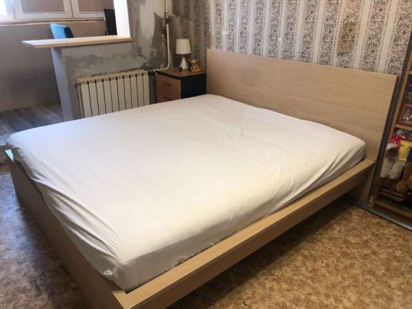 Кровать 180*200 с матрасом в Москве