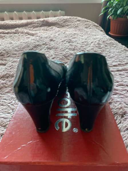 Обувь в Санкт-Петербурге фото 3