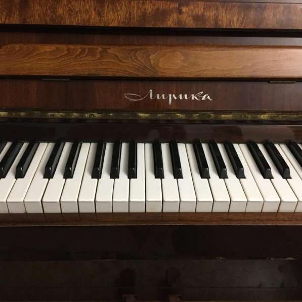 Продаю пианино в Саранске