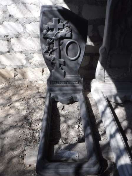 Памятники из бетона по технологии мрамор из бетона в Севастополе фото 3