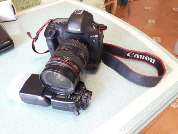 Продаю фотоаппарат Canon 1DX и объективы с красным кольцом