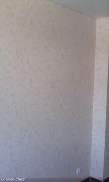Оклеивание стен обоями в Омске фото 36