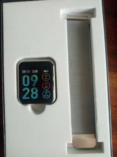 Смарт часы Smart Watch P68 Fitness Tracke в фото 3